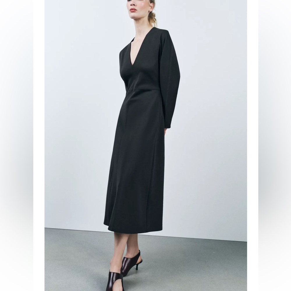 Zara Elegant Burgundy V-Neck Dress - Picture 7 of 13